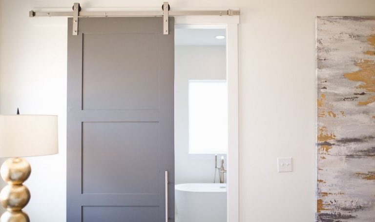 Les portes coulissantes : une solution d’ouverture avantageuse